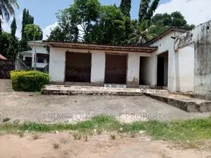 7bdrm Chalet in Mpiji Mapoe, Mbezi for sale