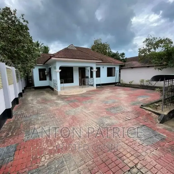 3bdrm Apartment in Mbezi Beach, Kinondoni for rent
