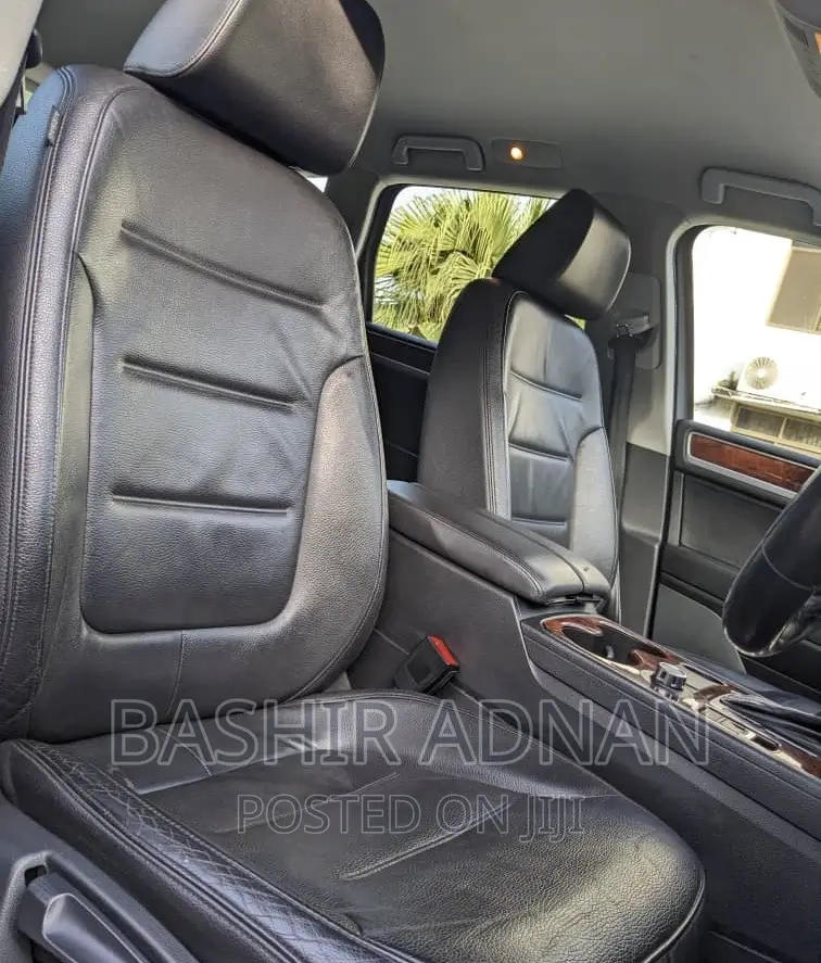 Volkswagen Touareg TDI Executive 2013 Gray