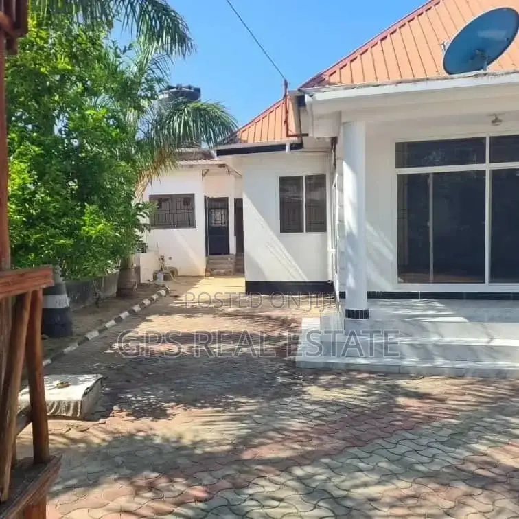 3bdrm House in Ungindoni, Kigamboni for sale