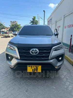 Toyota Fortuner 2020 Silver