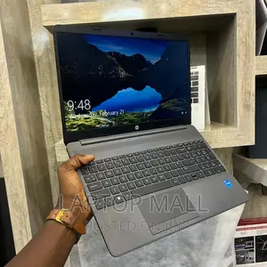 New Laptop HP 250 G8 16GB Intel Core I5 SSD 512GB