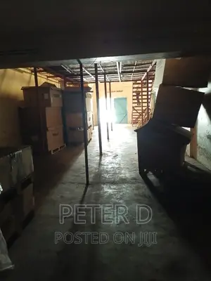 Store Kubwa Ya Kuhifadhia Mizigo