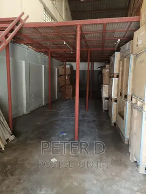 Store Kubwa Ya Kuhifadhia Mizigo