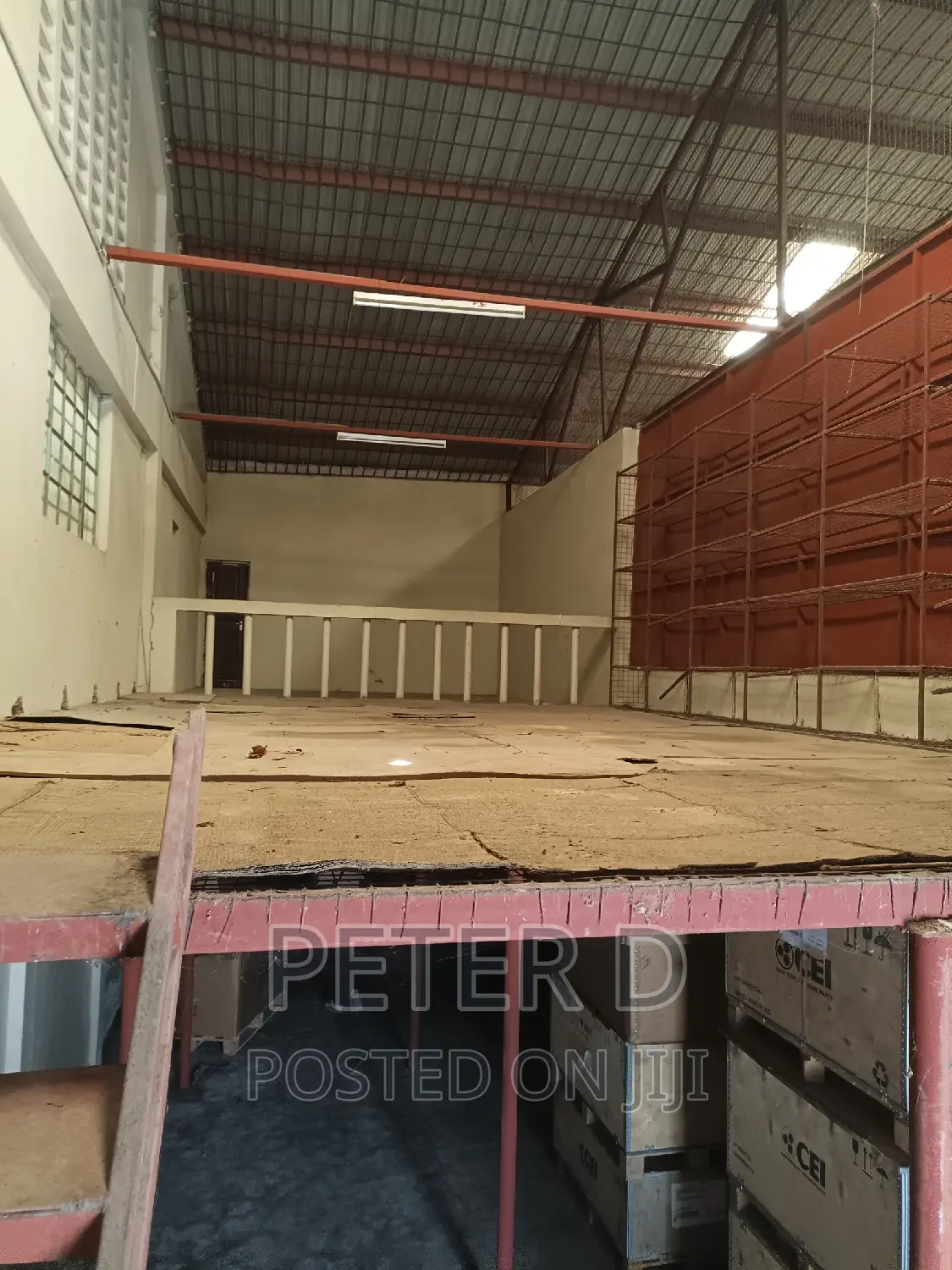 Store Kubwa Ya Kuhifadhia Mizigo