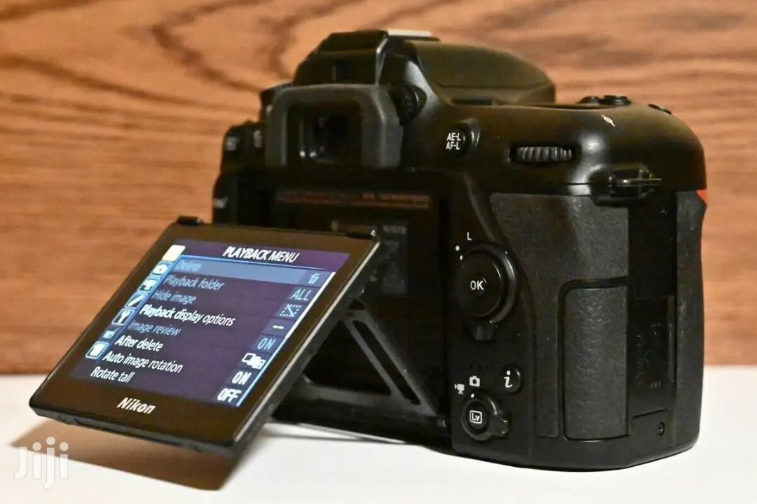 Nikon D7500