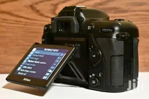 Nikon D7500