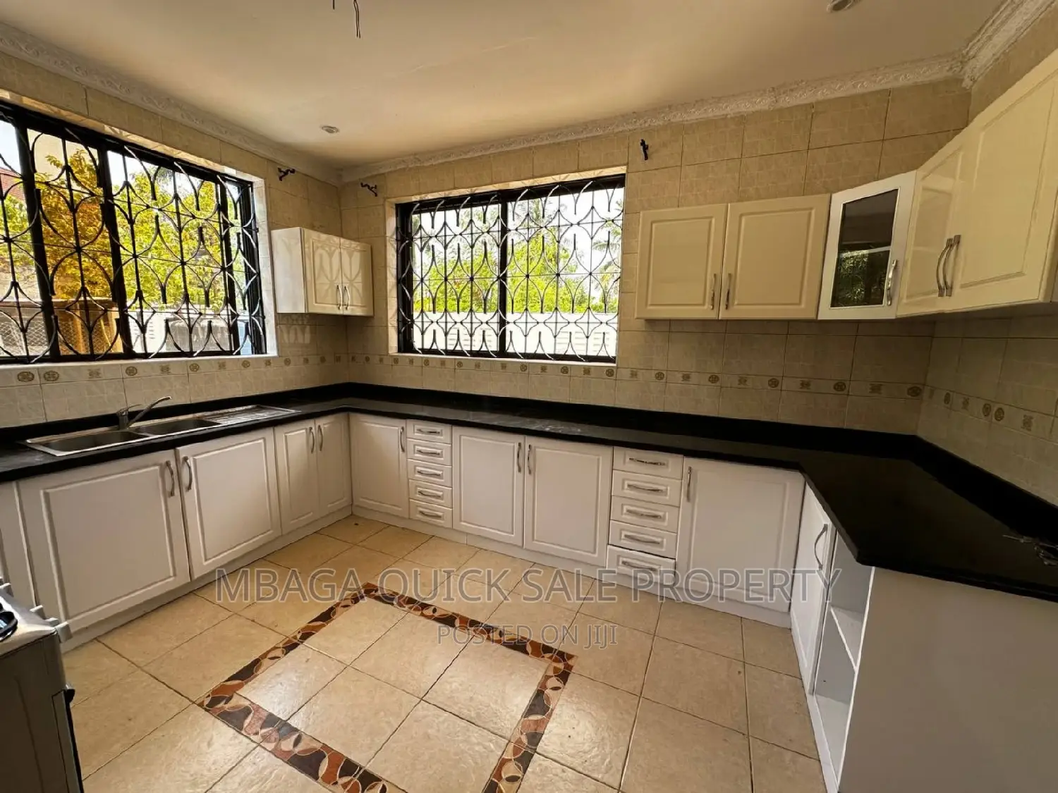 6bdrm House in Bahari Beach, Kunduchi for rent