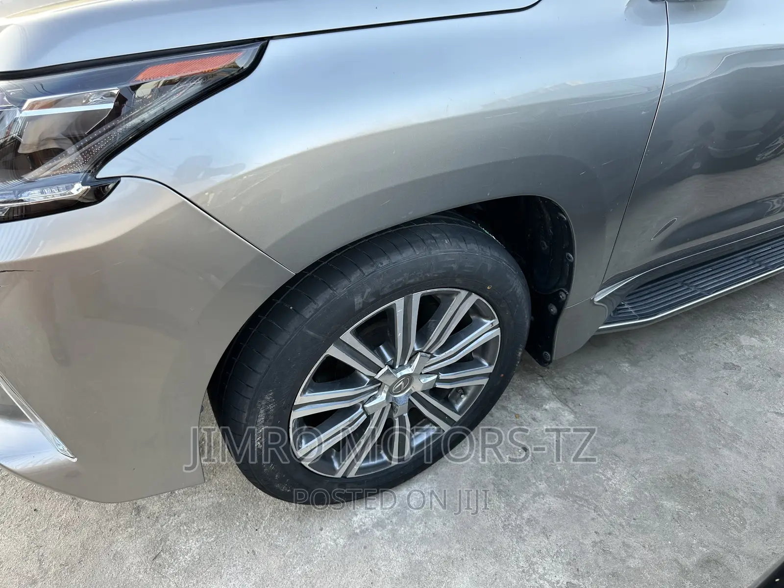Lexus LX 2017 Silver