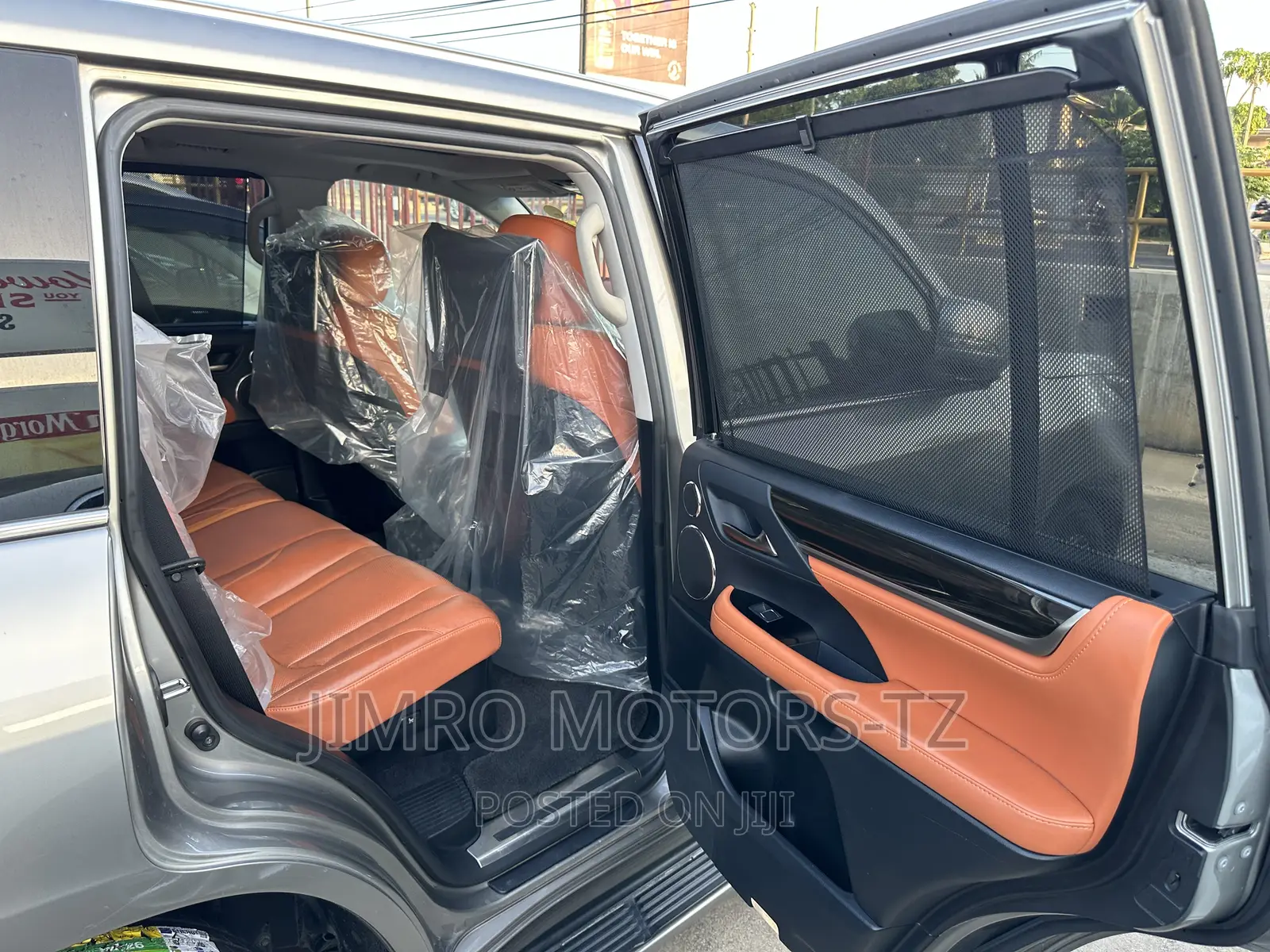 Lexus LX 2017 Silver