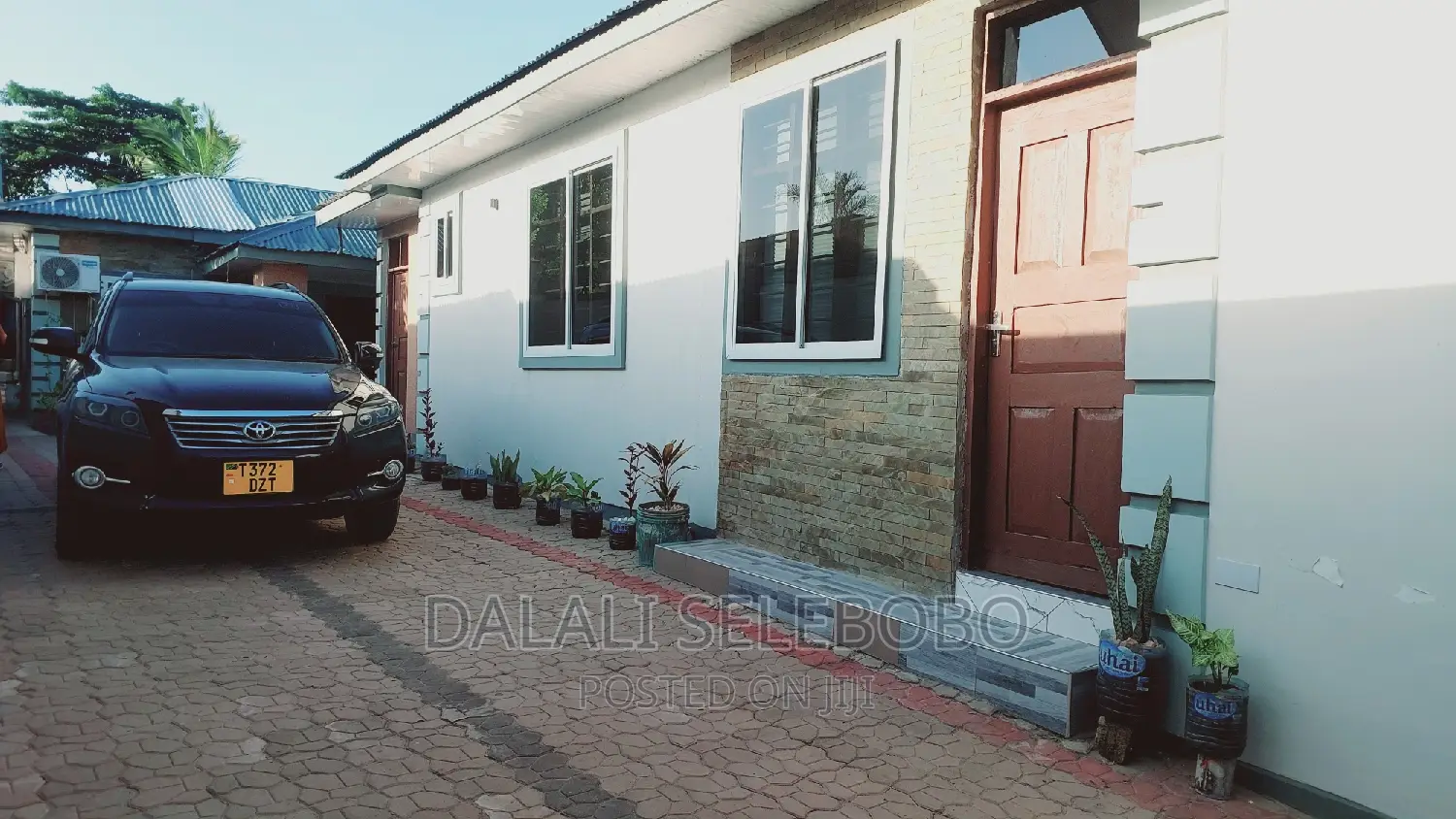 Furnished 2bdrm Bungalow in Survey Near By, Kinondoni for rent