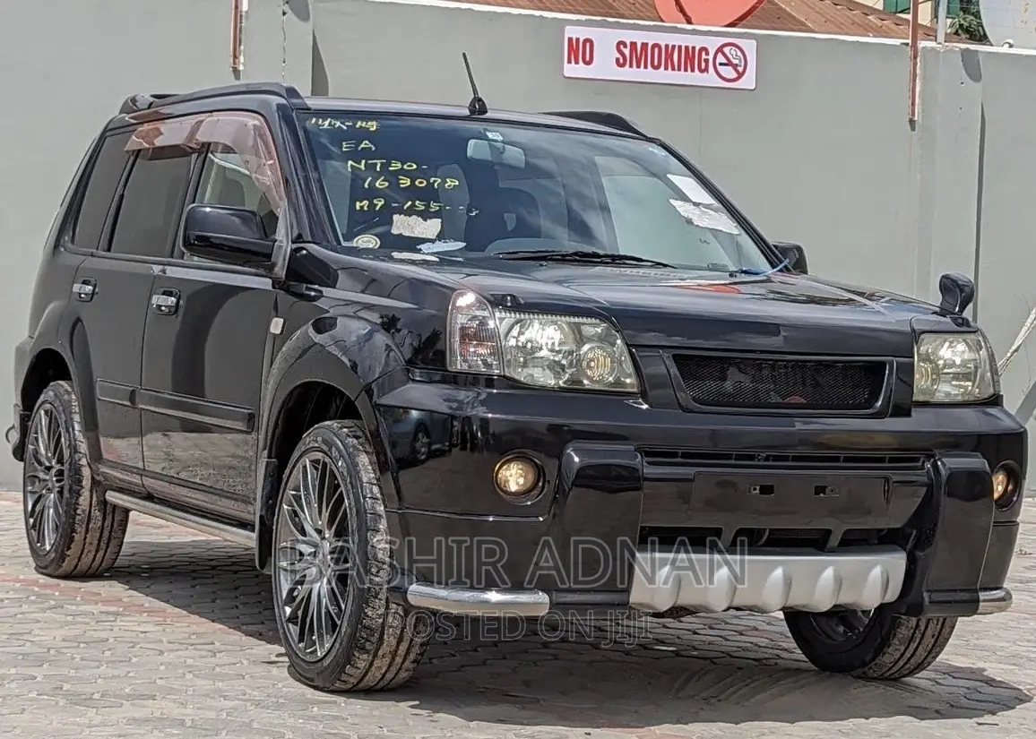 Nissan X-Trail 2005 Black
