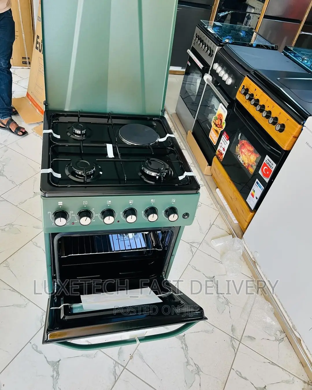Euron Cooker 3 Gas 1 Electric Plate With Electric Oven 50×50