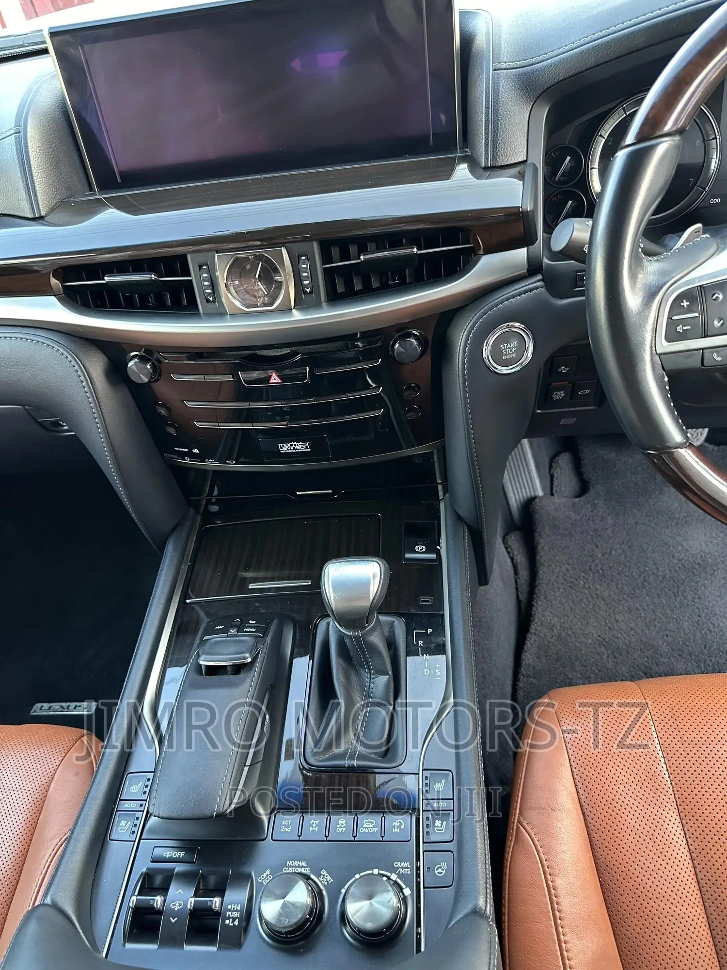 Lexus LX 2017 Silver