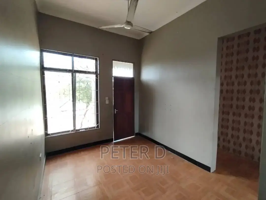 1bdrm Apartment in Kimara for rent