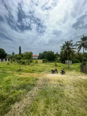 Plot for Sale Bahari Beach!