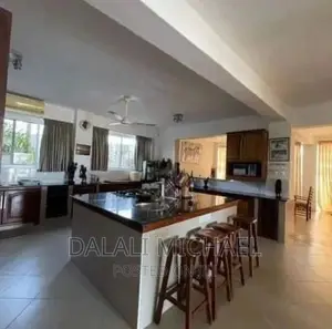 5bdrm House in Bahari Beach, Kunduchi for sale
