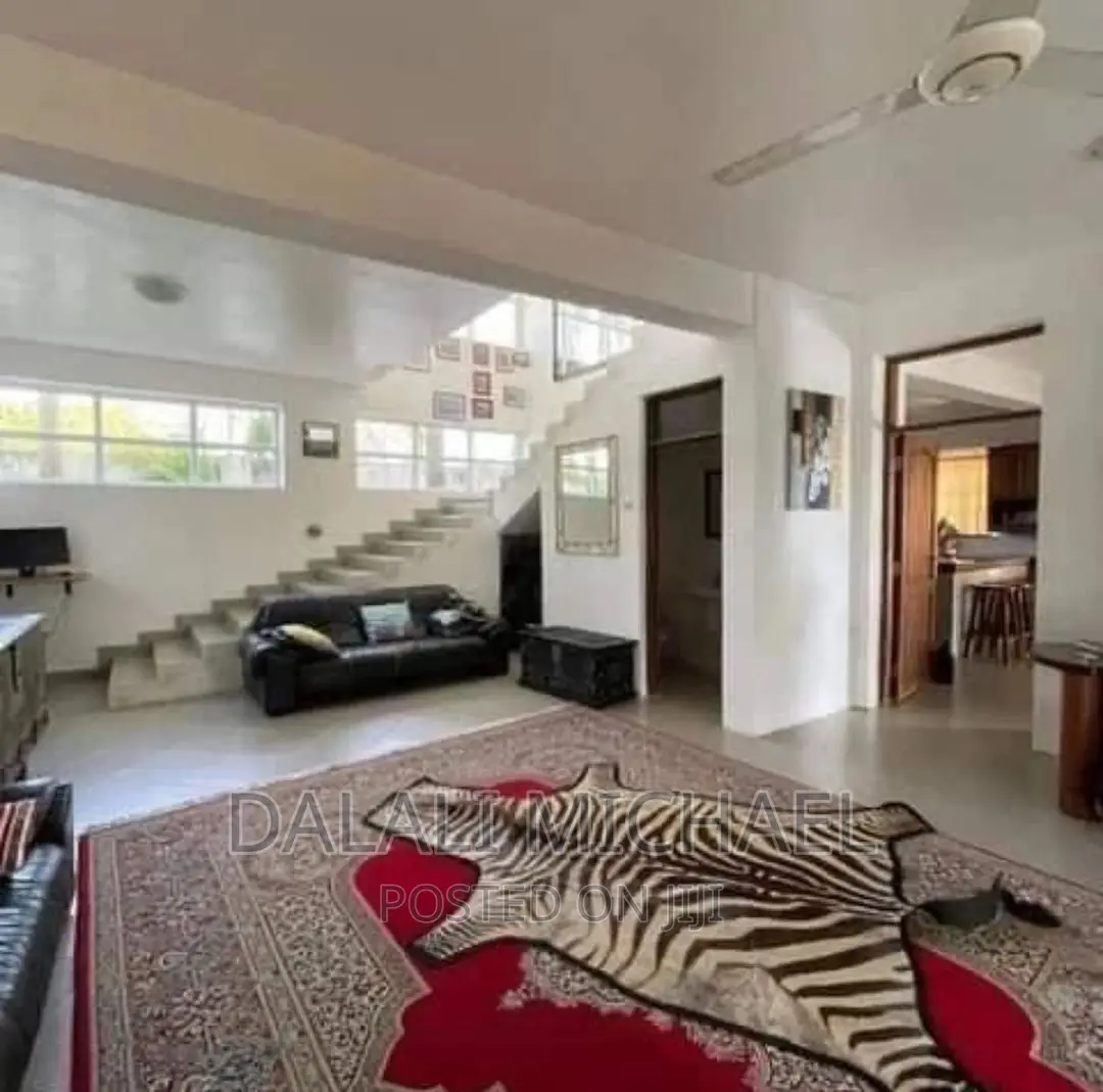 5bdrm House in Bahari Beach, Kunduchi for sale