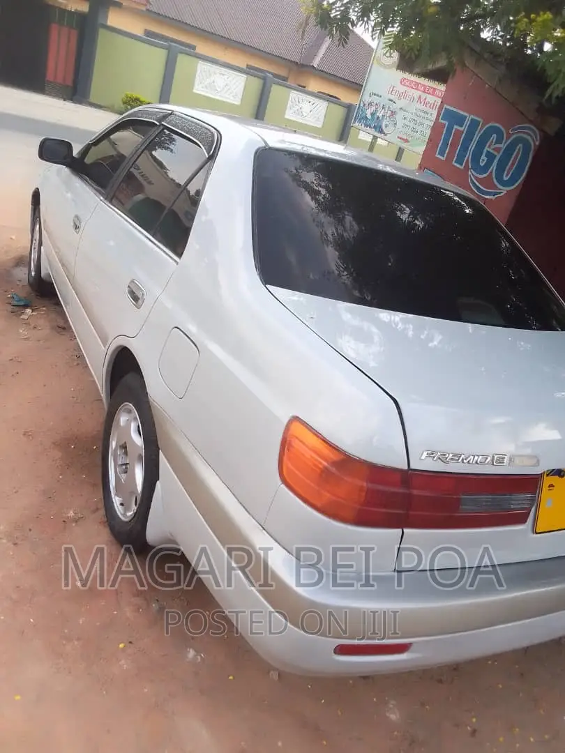 Toyota Premio 2003 Silver