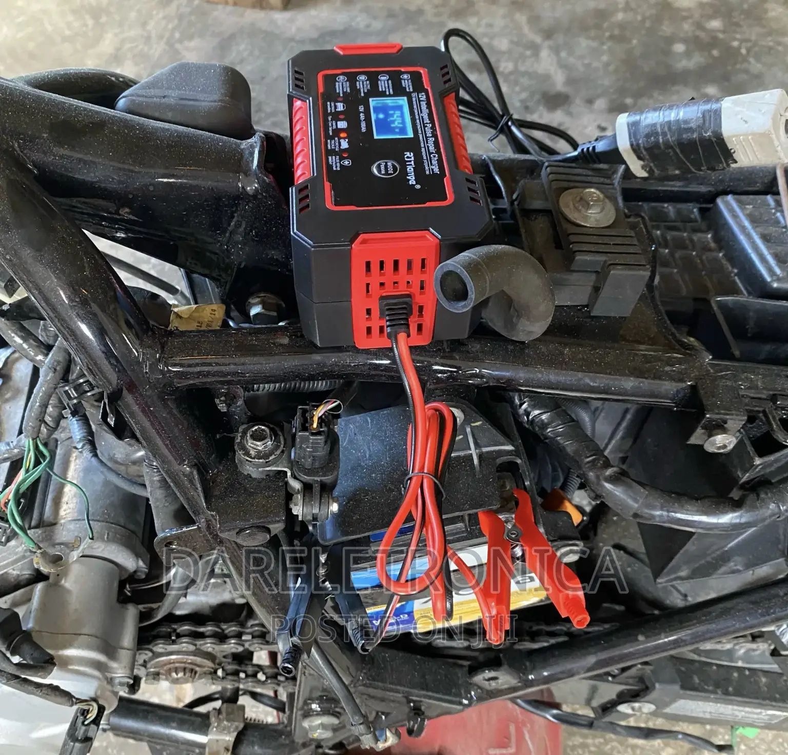 Battery Charger 12v / Chaji Ya Kuchajia Battery Ya Gari,Nk
