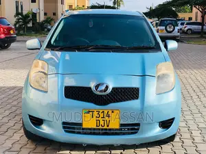 Toyota Vitz 2006 Blue