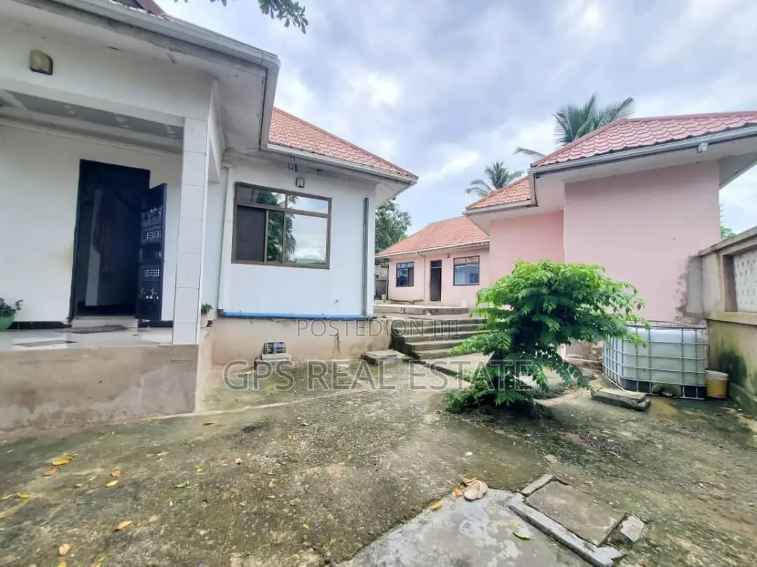 3bdrm House in Mbezi Mwisho, Kinondoni for sale
