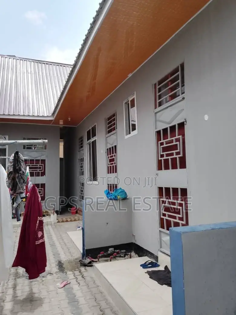 5bdrm House in Mbagala Chamazi, Temeke for sale