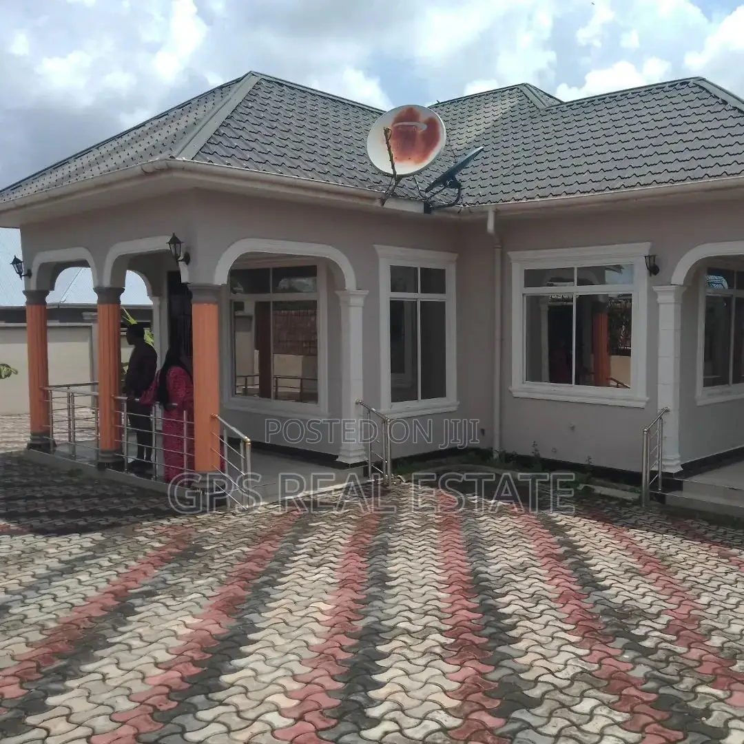 3bdrm House in Mbezi Msakuzi, Kinondoni for sale