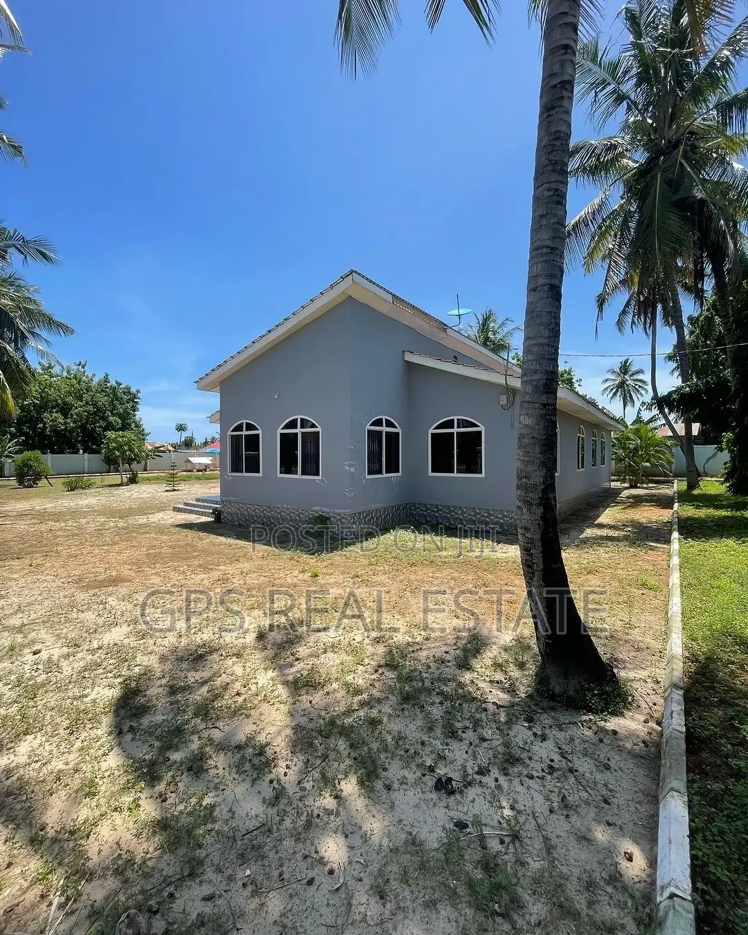 House and Plot for Sale at Bahari Beach ( 2400sqm )