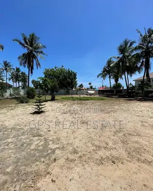 House and Plot for Sale at Bahari Beach ( 2400sqm )
