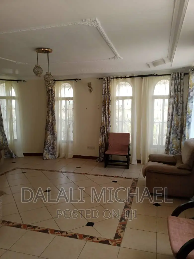 Furnished 6bdrm Bungalow in Baharibeach, Kunduchi for rent