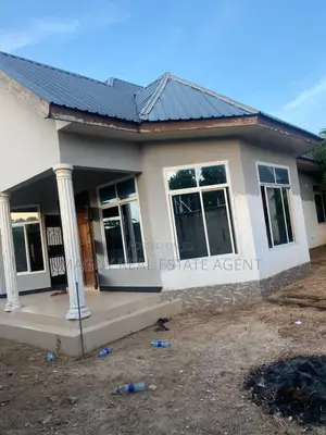 3bdrm House in Kiaraka, Bunju for sale