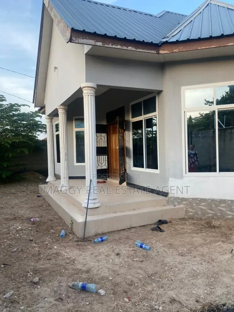 3bdrm House in Kiaraka, Bunju for sale