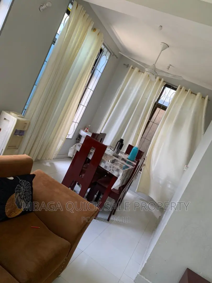 5bdrm House in Masaki for rent