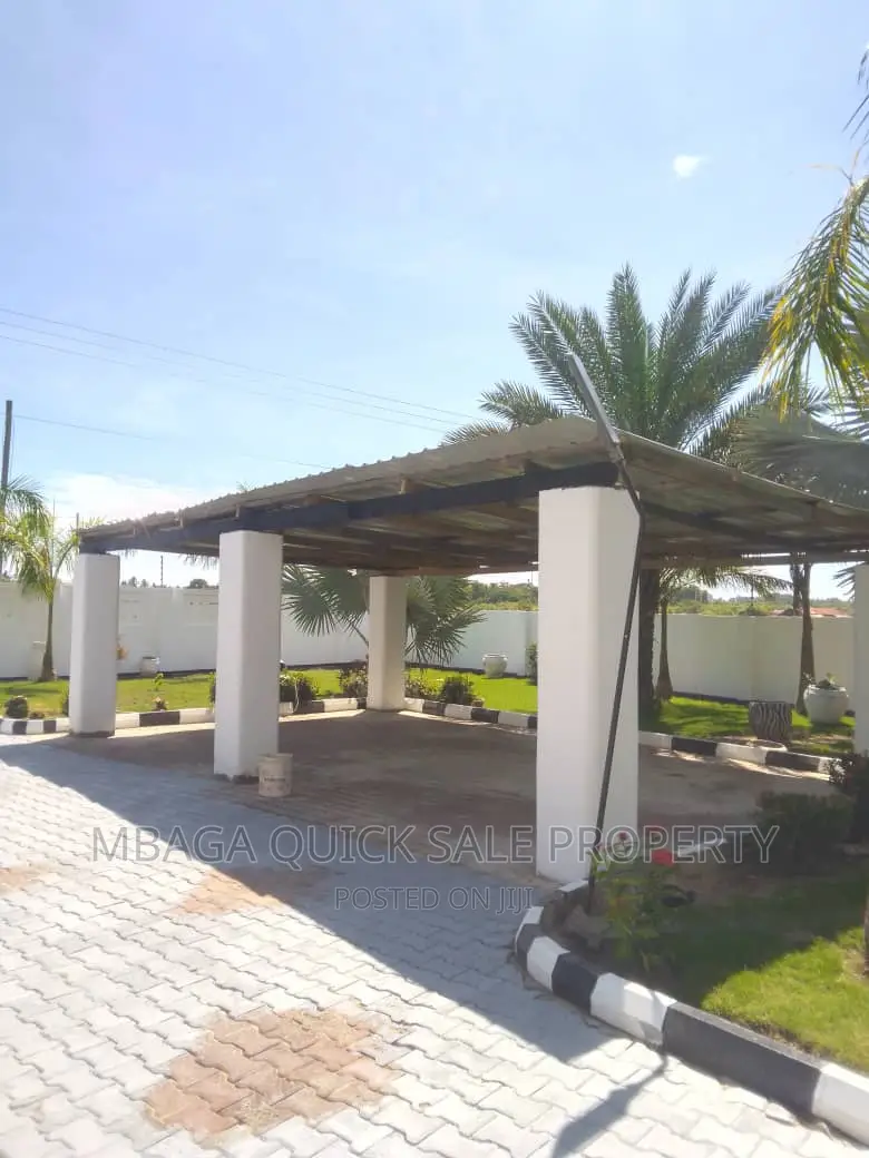 Furnished 6bdrm House in Bahari Beach, Kunduchi for rent