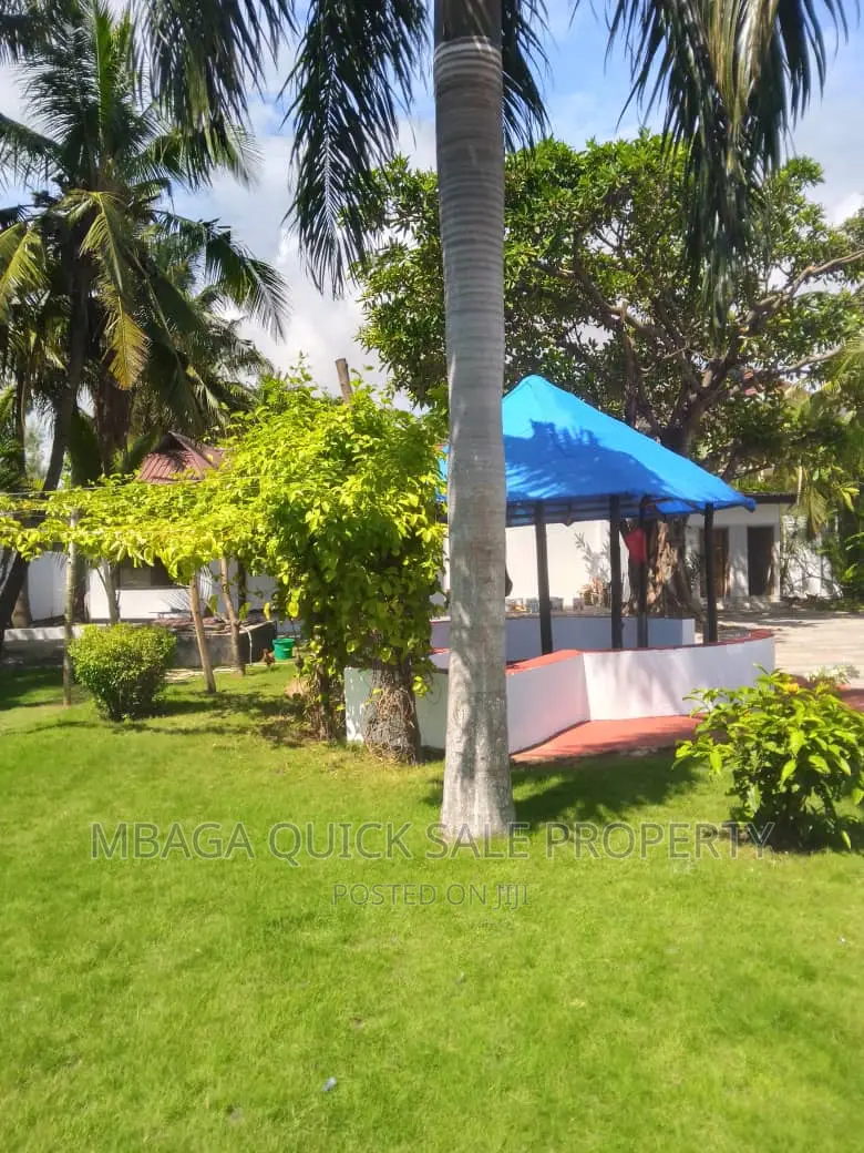 Furnished 6bdrm House in Bahari Beach, Kunduchi for rent