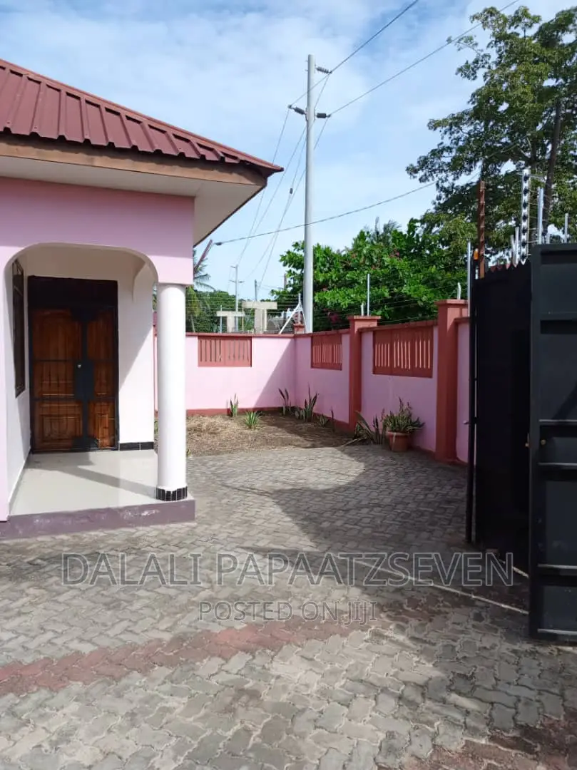 2bdrm Apartment in Dalalipapaatzseven, Kinondoni for rent