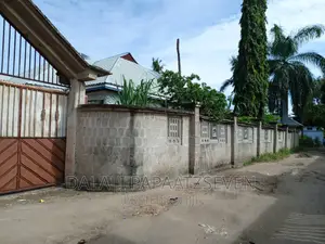 3bdrm House in Dalalipapaatzseven, Kinondoni for sale