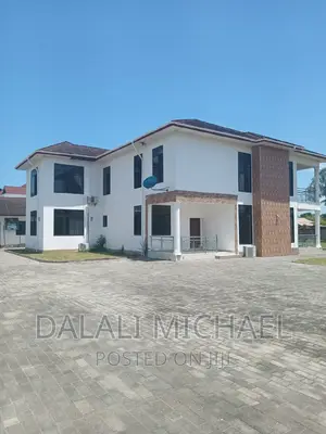 5bdrm Bungalow in Bahari Beach, Kunduchi for sale