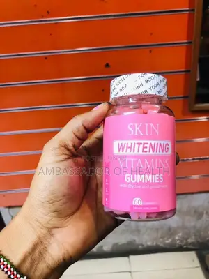 Skin Whitening Inakufanya Kuwa Mweupe Na Sura Yenye Mvuto