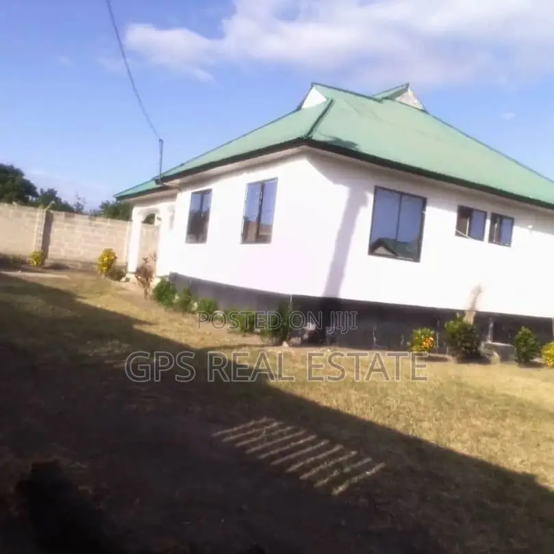 3bdrm House in Bunju B Kiharaka, Kinondoni for sale