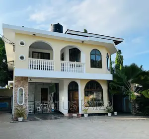 4bdrm Block of Flats in Mikocheni B for sale
