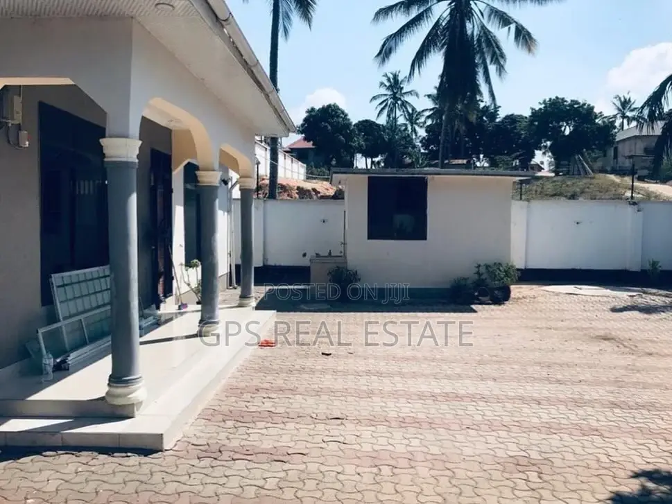 3bdrm House in Kinyerezi, Kinondoni for sale