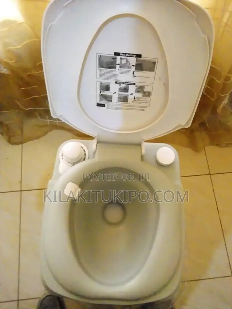 Portable Toilet 22L Tank