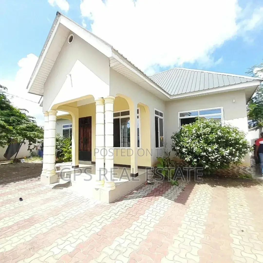 3bdrm House in Kibugumo Kigamboni for sale