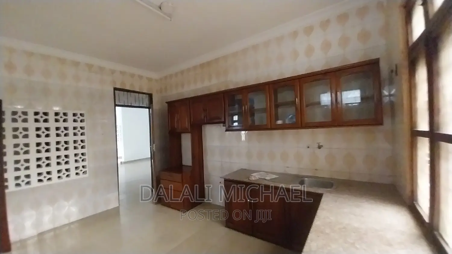 3bdrm House in Mbezibeach for rent