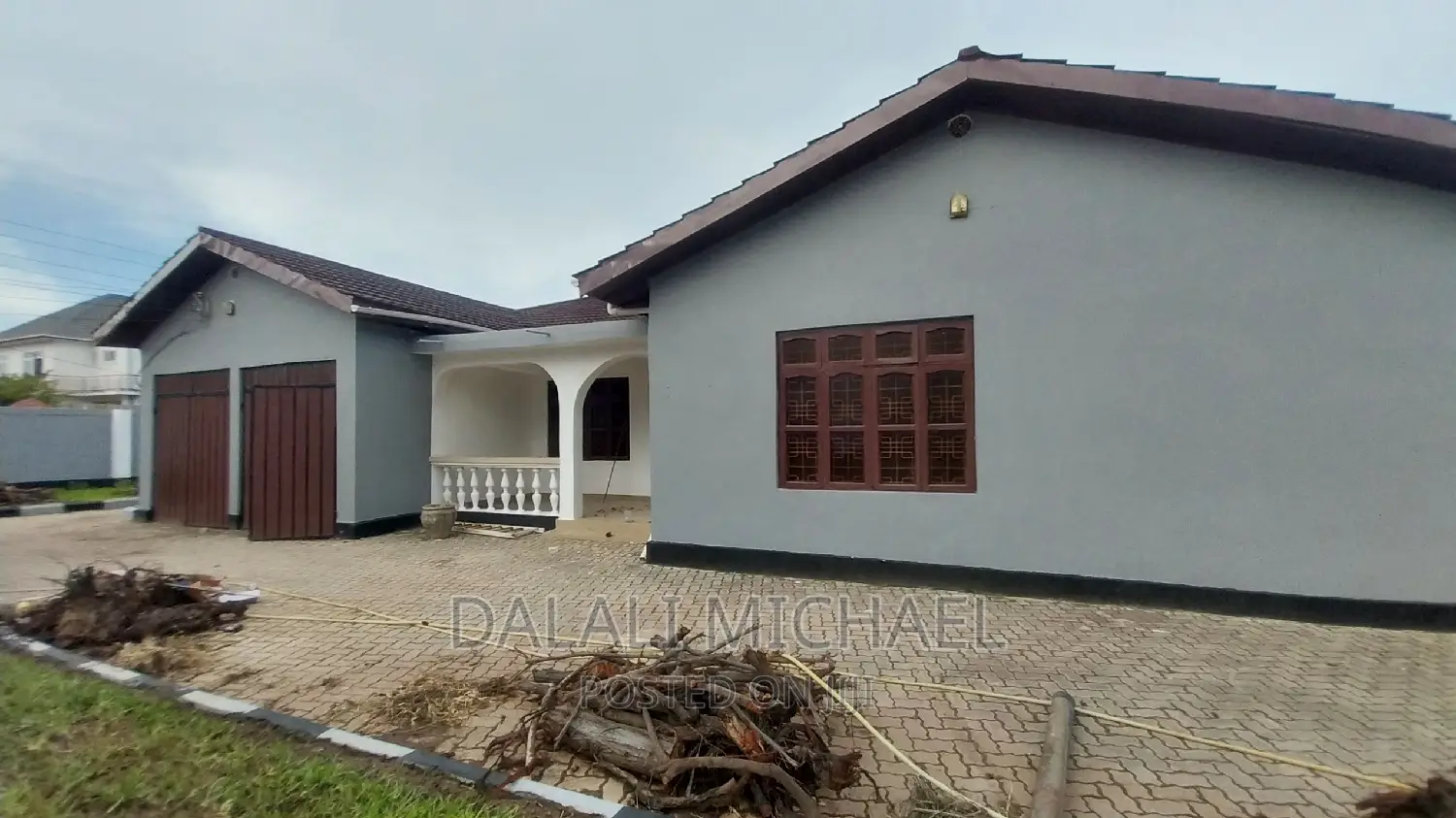 3bdrm House in Mbezibeach for rent