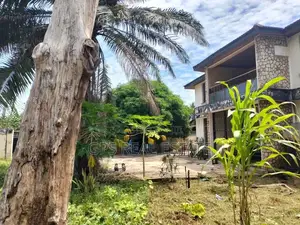 8bdrm House in Mikocheni B, Kinondoni for sale
