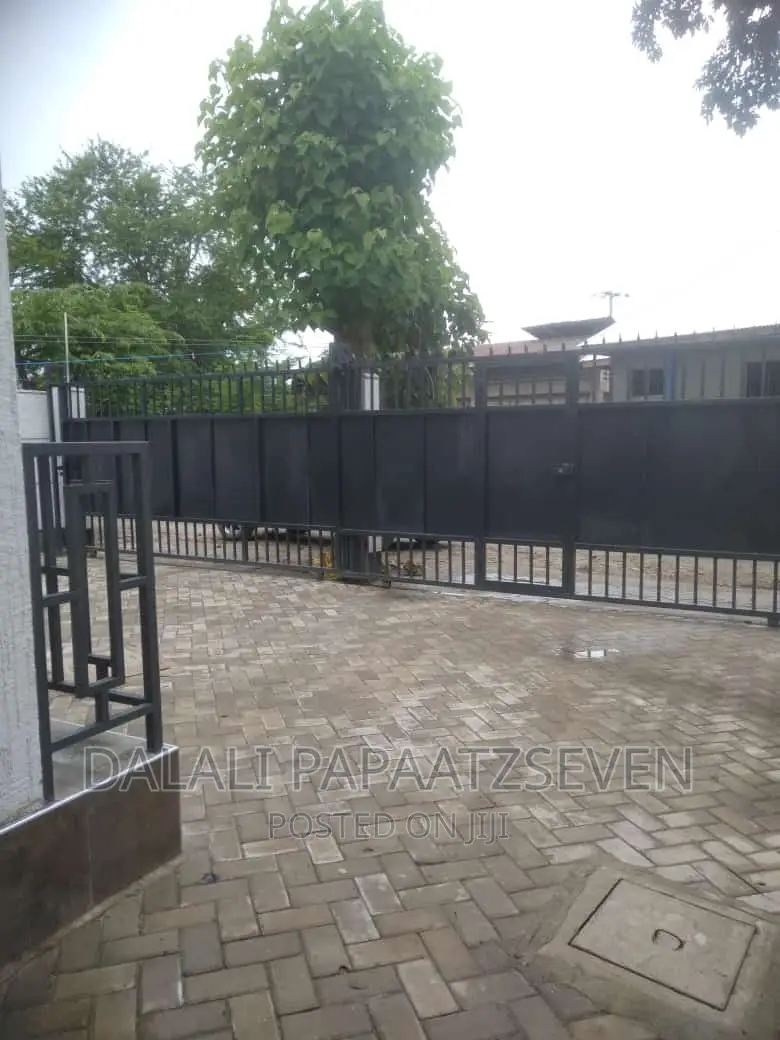 1bdrm Apartment in Dalalipapaatzseven, Kinondoni for rent