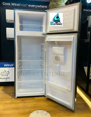 SPJ TOP MOUNT Fridge With Water Dispenser   211 L